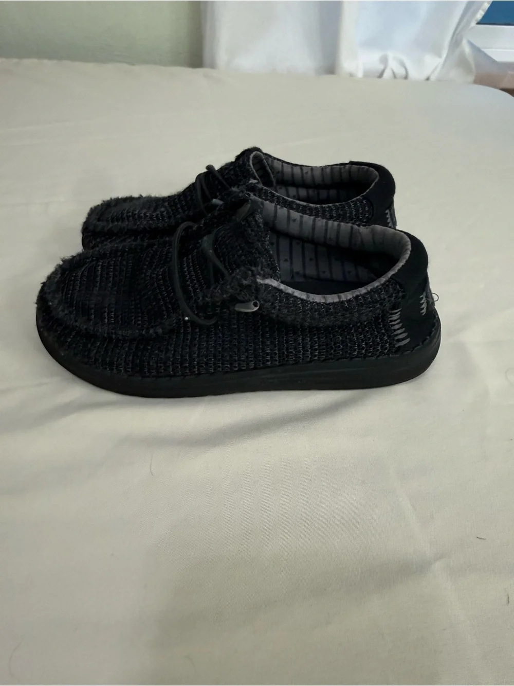 Hey Dude Kids Black Knit Slip-On Shoes Children’s Size 12